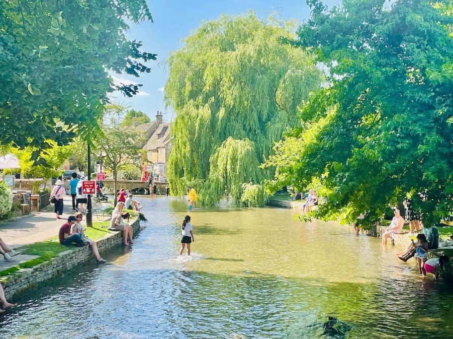 Lavender Lodge Bourton Esterno foto